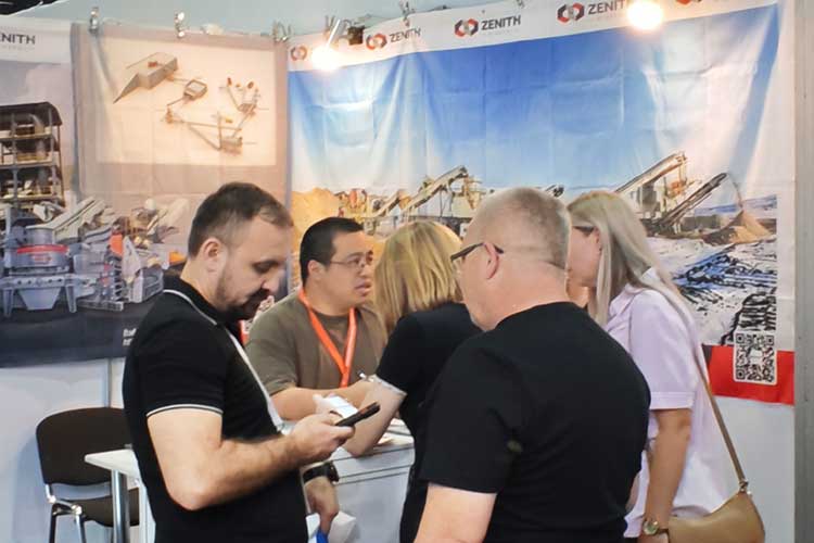 client at zenith booth(2)